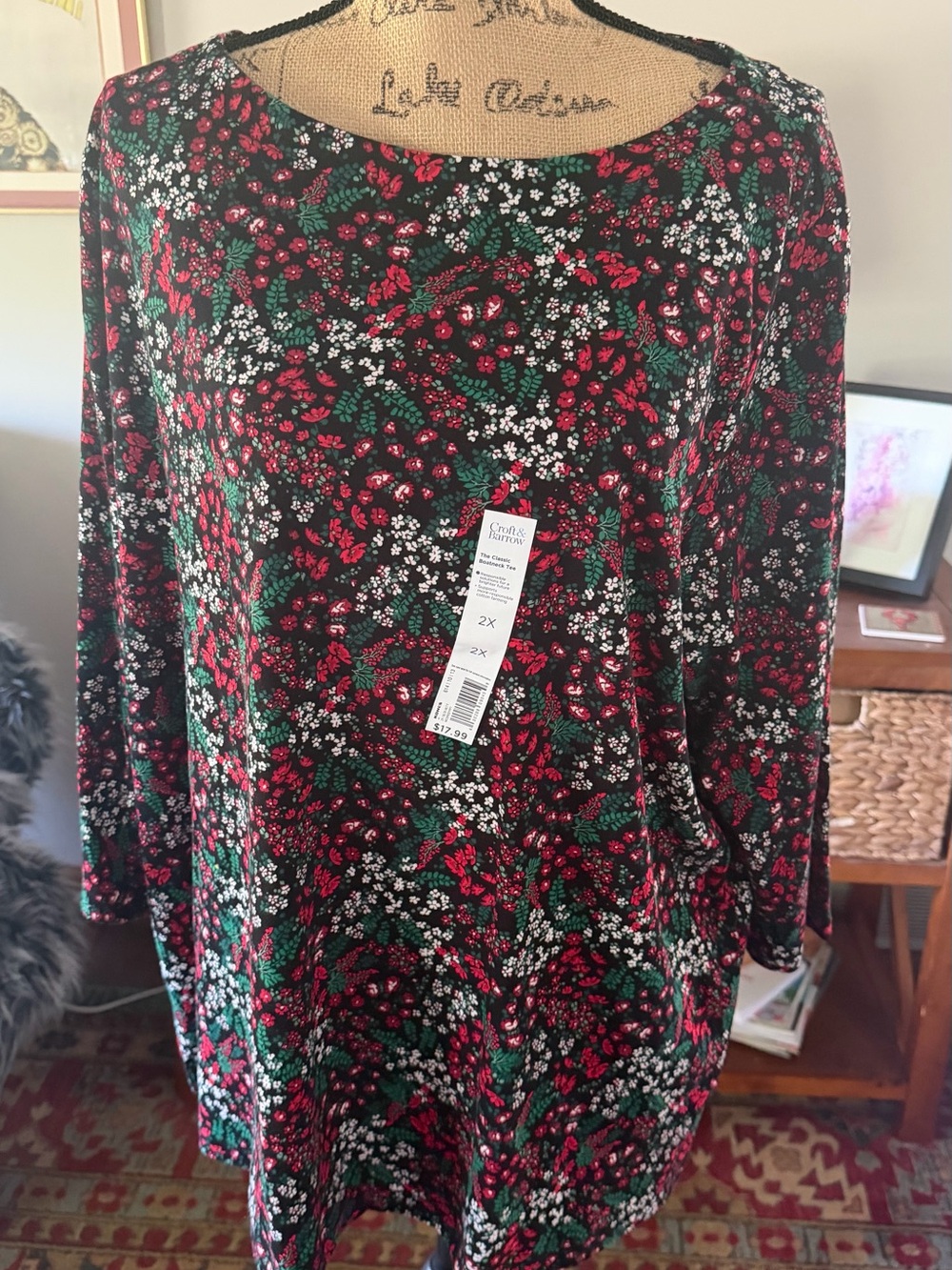 croft & barrow Black Floral Tunic with Red and Green Accents